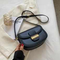찰스앤키스 CHARLES & KEITH 보카시 스퀘어백 숄더 여성 캐주얼 크로스백