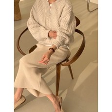 보웬 플라쥬 꽈배기니트