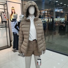 a71f834d0602cf6e9635343196ec256160e60c86387fc47feacca39911af.jpg