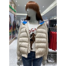 dd59841f4827385a7f4a14b7d1a1b2ea8f40d644bb6f6e5f65eefab2414f.jpg