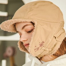 슈프림폴라텍이어플랩