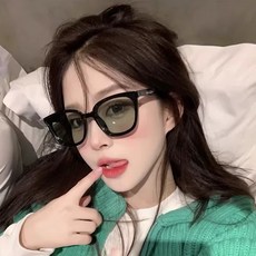 VINEGRAY 여성 힙한 선글라스 틴트 뿔테