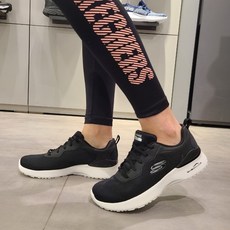 fc944e214c9236c371408996eaf4543f51d7b14b5a36eb3a8d543d7b364d.jpg