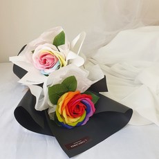 엘더플라워 무지개 장미 한송이, 진한무지개