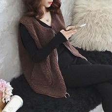 f2c67a47349637f34bea6fc98e31a422f8a285ae4d76ef5890fe48b54203.jpg