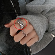 검지손가락빠는