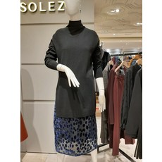 S쏠레지아 울레이어드니트원피스 SOJAKOP010