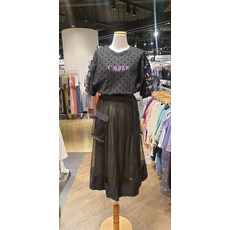 뉴코아강남오즈세컨 소매스팽글도트티셔츠O21j7tto558w