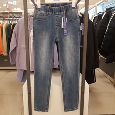 031ebce567294b088cb5bbf80816ec7f20b703b0f9dd175086bf5b5db973.jpg
