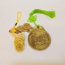 70c09f943d908531e9260292ac63c6a56dcd679a830655876a7ecd603d73.jpg
