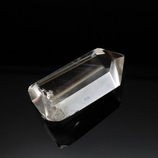 수정원석육각기둥