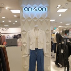 온앤온크롭자켓