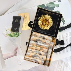 골드카네이션브로치