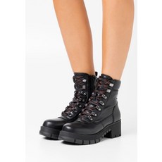Buffalo Platform ankle boots - black BU311N08C 150불 이상 주문시 부가세 별도