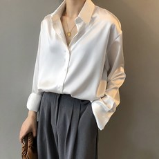 네모 세련된 샤인새틴 싱글 버튼 여리여리핏 실켓 공단 셔츠카라 롱 슬리브 블라우스