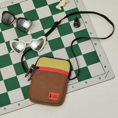 피터젠슨크로스백