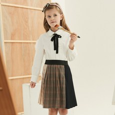 225a46d082a4e5be5a1d937adba2c5453a18249b6f4e0eacbf456893341b.jpg