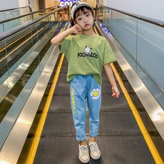 6639e9de0a872204e0c90e82eab3a6c4a03d8c6e5d2137959380c4dad8b8.jpg