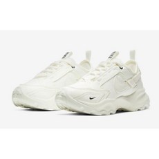 [백화점정품 3일간 특별가 ] 나이키 TC7900 써밋화이트 키높이 발편한 어글리 커플 운동화 남여공용 [정가 149000원]