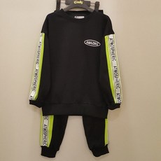 189a9d09d63e18c13070dc27203f6fa8c56ba62f50cd83c2bd8fad340b4e.jpg