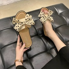 로로피아나넥타이