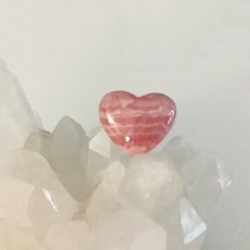 천연원석 로도크로사이트 (잉카로즈) 하트 핸드스톤 관상용 약 4g