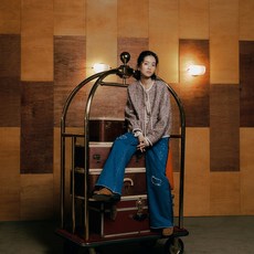 써스데이아일랜드 TOP01