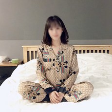 귀여운 파자마세트 미키마우스 홈웨어 키작은 여자 실크파자마 파자마파티룩