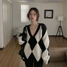 퐁순싸롱 아가일 체크 배색 오버핏 박시 도톰 니트 스웨터 YJ