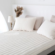 베이직톤 따뜻한 누빔 한사이즈 큰 밴드 고정형 극세사 침대패드(SS/Q/K/LK), 네츄럴아이보리