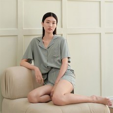 2e84bab2bf0869435db5196a79f71c206fad34eef636491a6f055c8afcd9.jpg