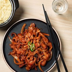 (체리부로) 매콤무뼈 양념닭발 (200g 냉동)