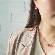 f875cb43215262c73657f9234b5f380a5600868b9aed744b452a1c7d5975.jpg