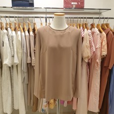 아이잗바바 쉬폰플리츠배색블라우스