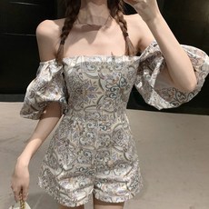 피렌체 오프숄더 퍼프 자가드 패턴 데일리섹시 유니크 여행룩 점프수트 S200804N004JP