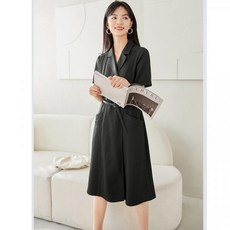 3702a3a968652700191264b8a86f71225a702db916ba15c164d3c40d1933.jpg