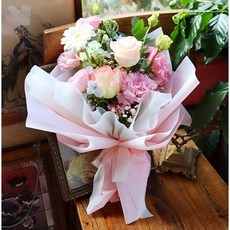 리리스 투톤 로즈 부케 생화택배 정기구독