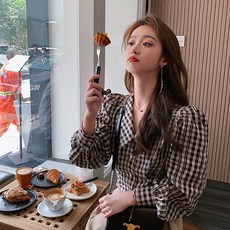 코코블랑 낸시 체크크롭블라우스