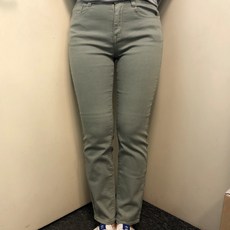 147abf71b75a133ea70fd7d1c398fd35e27e40f6f40765149bd17926fde9.jpg