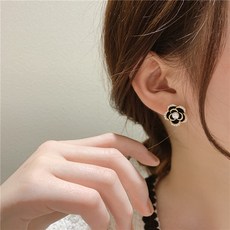 까멜리아귀걸이