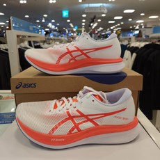 아식스 남성 러닝화 강력한 추진력과 안정감을 선사하는 매직스피드 3 112411105 (100)