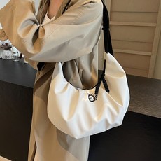 [4컬러] 워더미 남녀공용 반달 심플 경량 크로스 숄더 가방 C3003