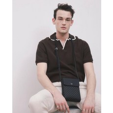 닥스남자미니크로스백