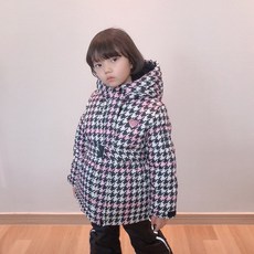 373cd12a857811dc11b4c6fcd2d67cebcb79a7ec0b0a86b2db3ff8b6d353.jpg