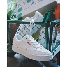 질스튜어트스니커즈