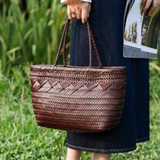 우아글로벌 핸드메이드 소가죽 꼬임 라탄 숄더백