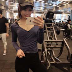 요가복상의 복숭아 상의 여성긴소매 카디건 야외