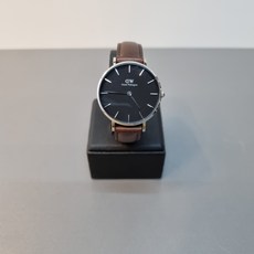 2e8cb627695855027e899a529e47cd0db2d718c19dea5273357bda9ede49.jpg