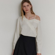 아워코모스 comos 1209 one-shoulder tencel blouse (cream) - 아워코모스