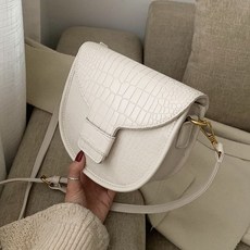격식있는자리 세련된모임 동창회 원피스와잘어울리는